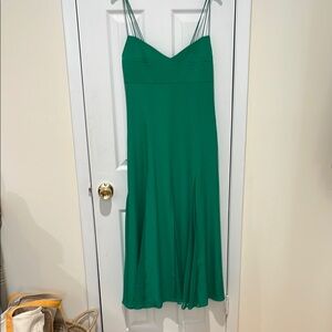 Elegant Green Spaghetti Strap Dress